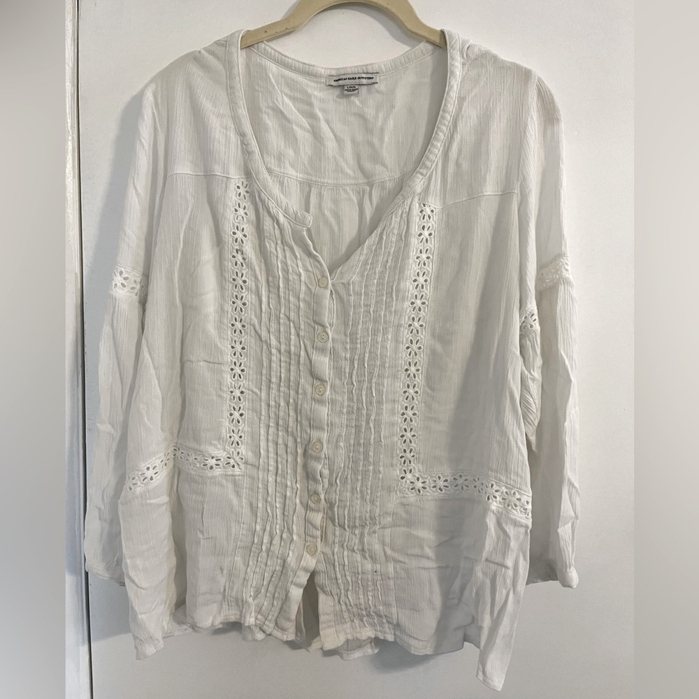 American Eagle White Eyelet Top